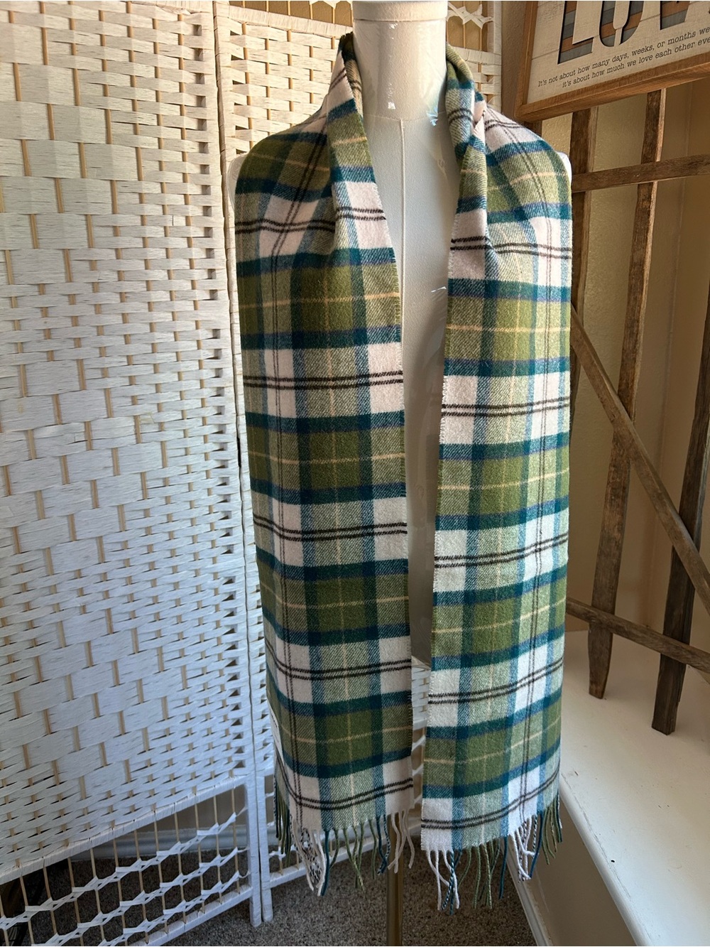 BARBOUR ANCIENT TARTÁN 100% Lambswool Winter Scarf #TN51 Green White Plaid NWT